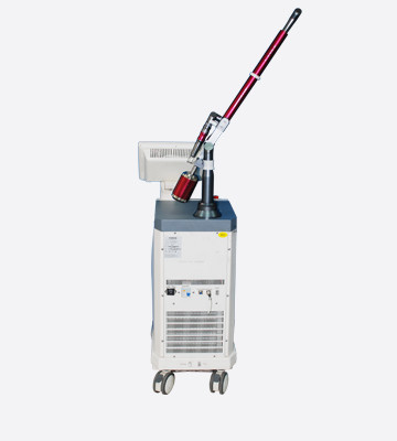 LCD 800mJ 10Hz Q เปลี่ยน Nd YAG Laser สำหรับการรักษารอยโรคที่มีเม็ดสี