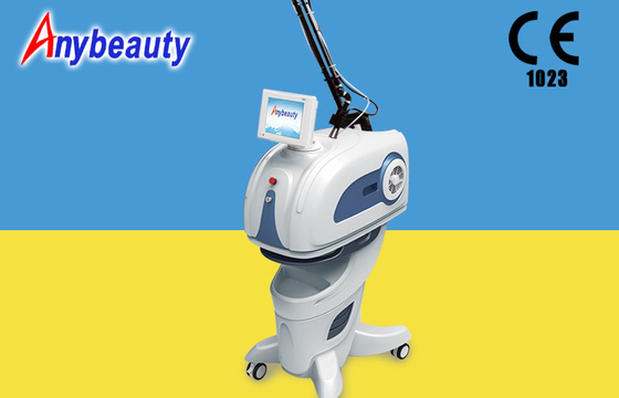 มืออาชีพ Rf Co2 Fractional Laser สำหรับลบรอยแผลเป็นและ striae gravidarum 10600nm